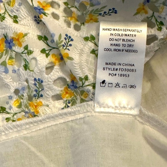 NWT, Fate, Broderie Eyelett Floral Button-Up Dress - Picture 7 of 7